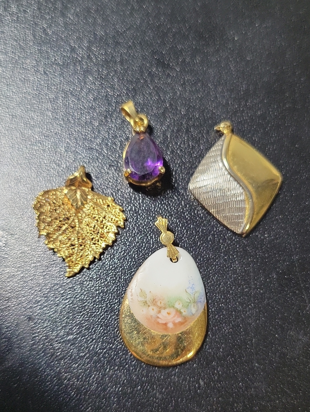 Pendant Set